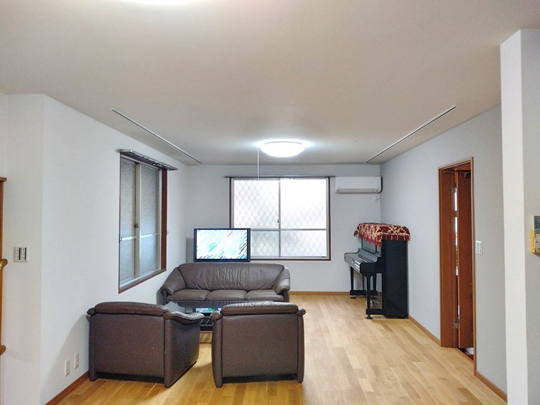 和泉市の平屋全面改修リフォーム事例｜内装・防水・外壁塗装・下水切替工事（約1300万円・工期42日）