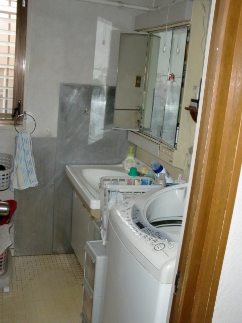 リフォーム前の洗面所