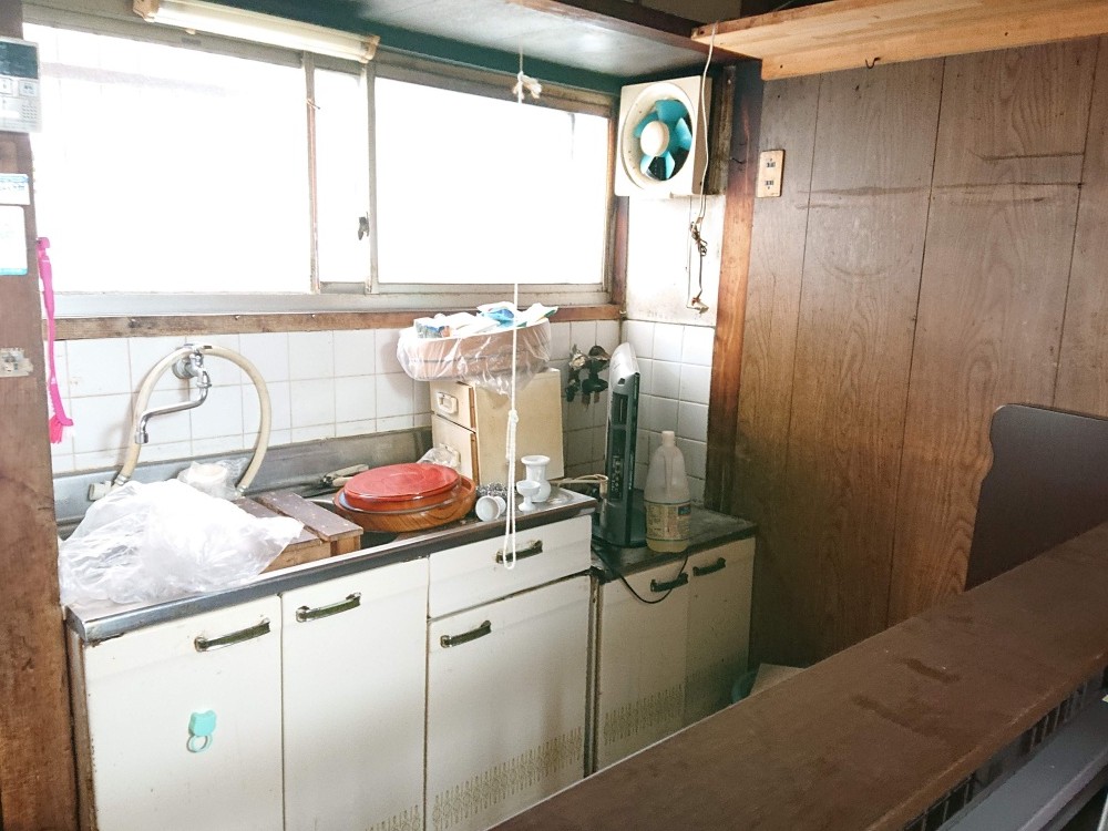 リフォーム前のキッチン