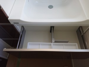 洗面ボウル下の収納