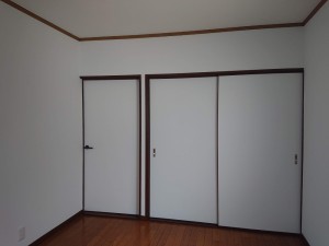 クロスを張り替えた洋室