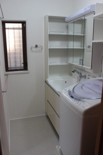 リフォーム後の洗面所