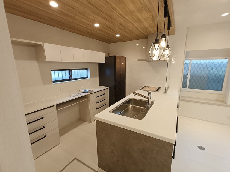 泉南市｜1階全面リフォームで快適な住まいへ キッチンが使いやすく生まれ変わった施工事例（約157万円・工期15日）