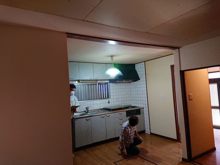 リフォーム前のキッチン