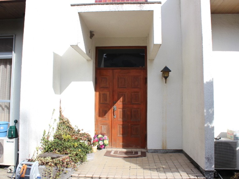 岸和田市 K様邸玄関ドアビフォー