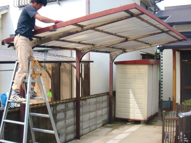岸和田市カーポートビフォー